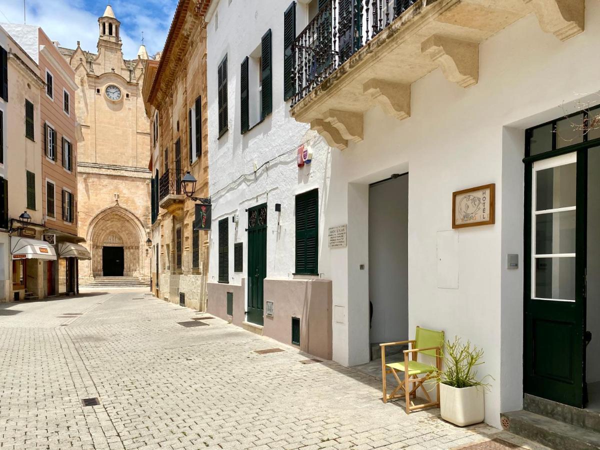Fragile Hotel Ciutadella  Bagian luar foto