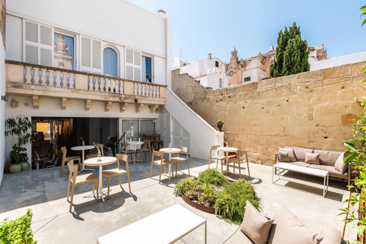 Fragile Hotel Ciutadella  Bagian luar foto