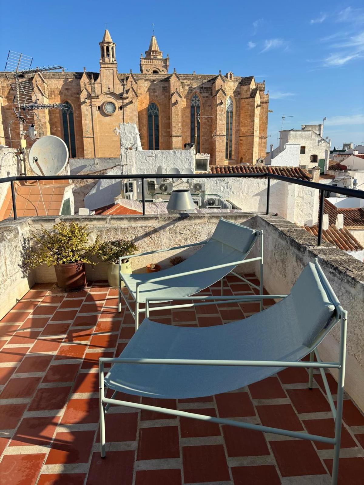 Fragile Hotel Ciutadella  Bagian luar foto