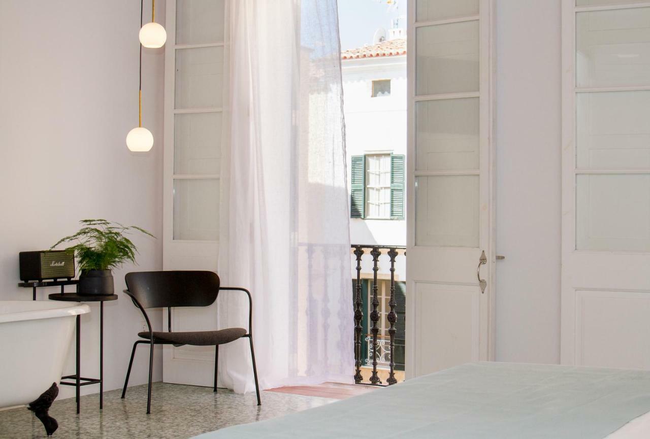 Fragile Hotel Ciutadella  Bagian luar foto